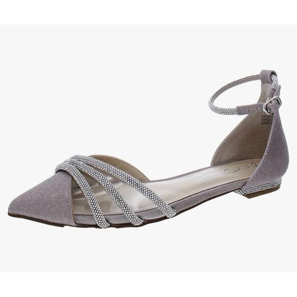 Betsey Johnson Women's Elsah Ballet Flat - Picture 1 of 7
